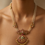 Necklace Pearls